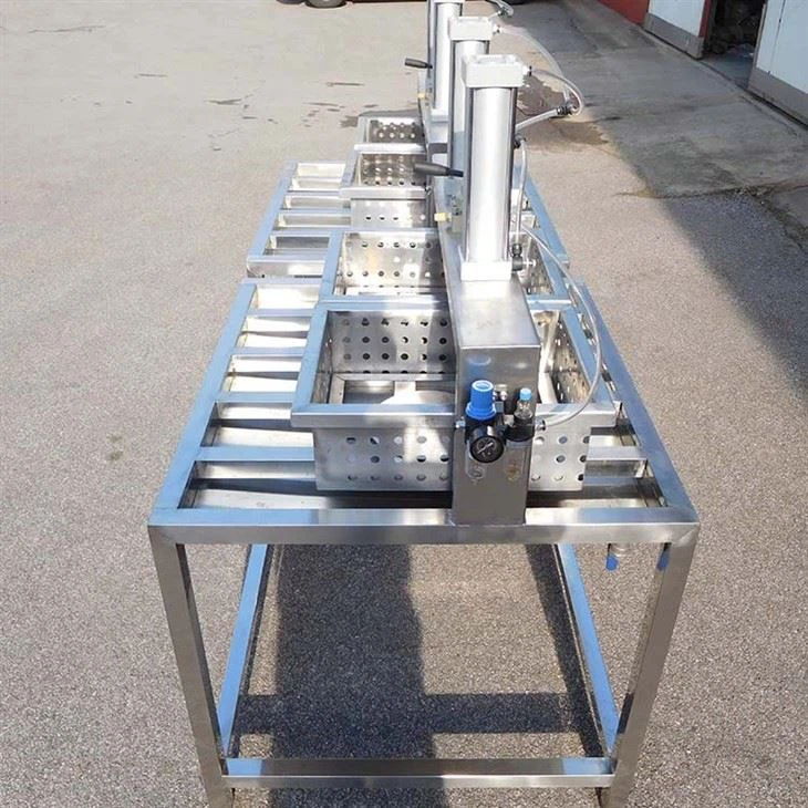 cheese forming machie