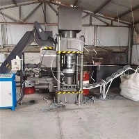 طلب عميل إندونيسي آلة ضغط الرقائق المعدنية